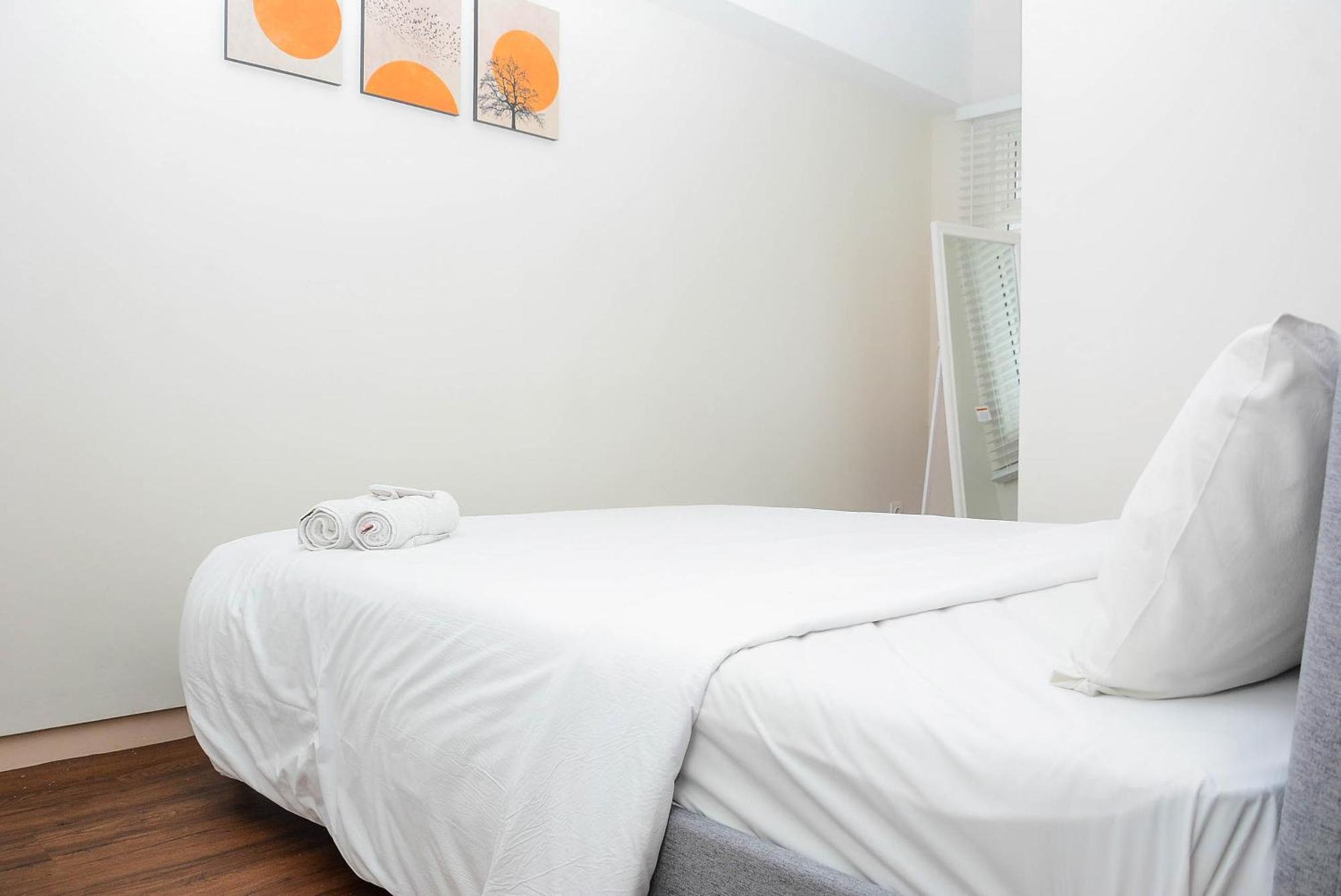 And Relax 2br Springlake Summarecon By Travelio Apartemen Bekasi