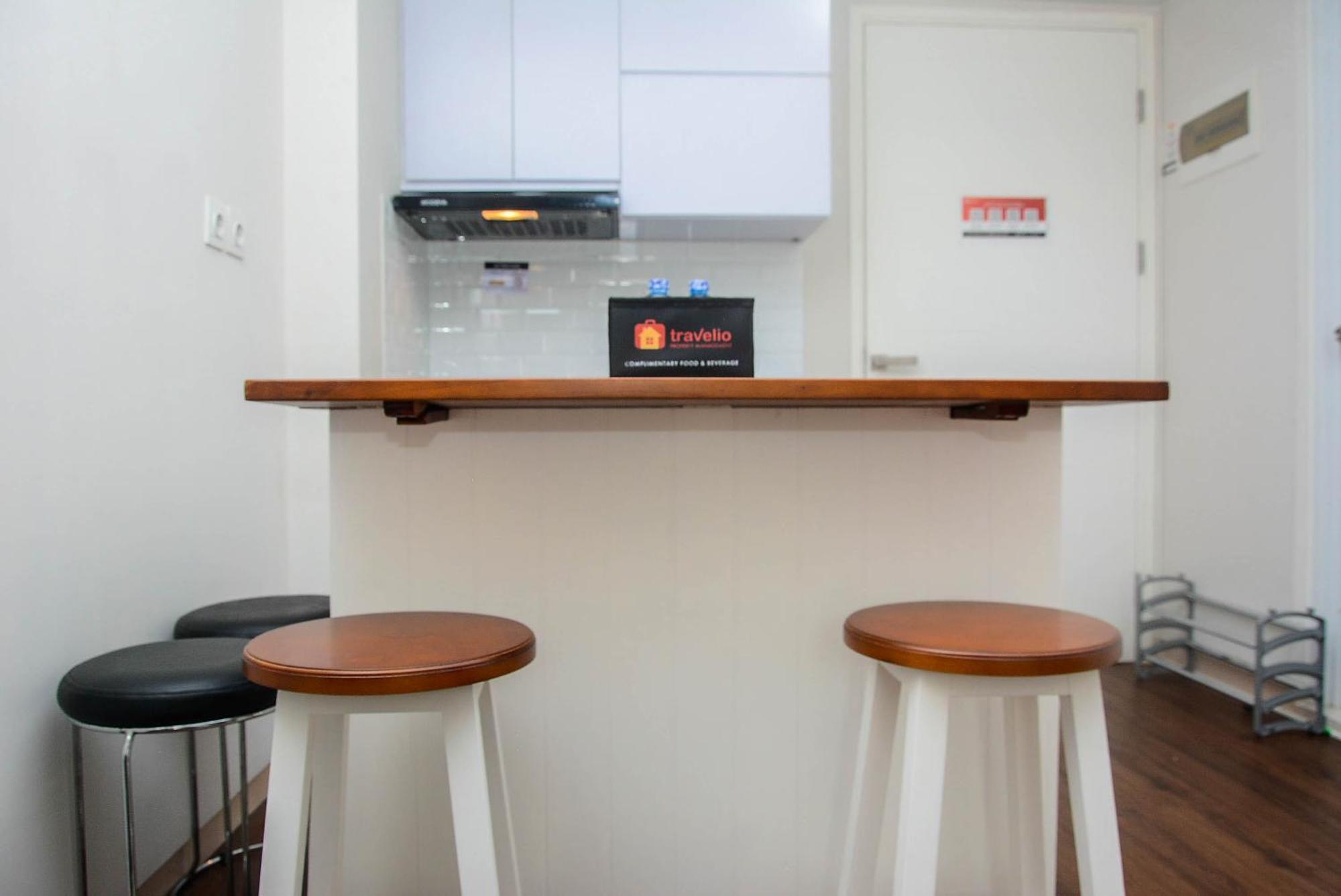 And Relax 2br Springlake Summarecon By Travelio Apartemen Bekasi
